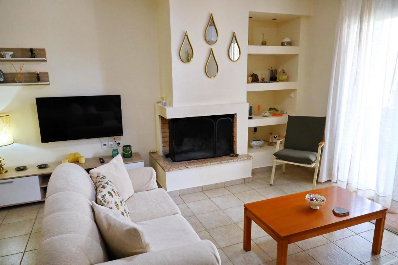 Fou'S Apartment Nafpaktos Екстериор снимка