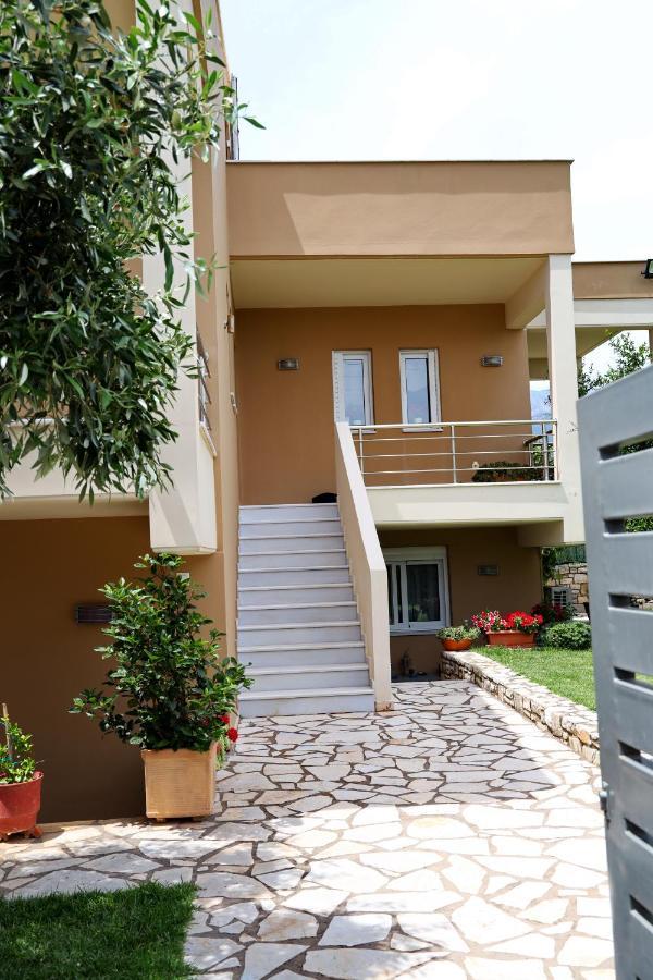Fou'S Apartment Nafpaktos Екстериор снимка